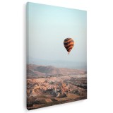 Tablou peisaj munte si balon cu aer cald Tablou canvas pe panza CU RAMA 60x90 cm
