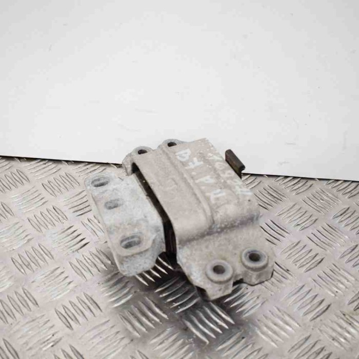 Suport motor st&acirc;nga VW PASSAT Variant B7 365 2012 OEM: 1K0199555AC 1858139