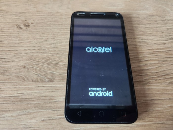 Telefon mobil Alcatel U5 folosit model 4047D