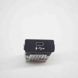 USB BMW Seria 3 G20 G28 (2018-Prezent) OEM 8711939, 14963136 - Original Second Hand