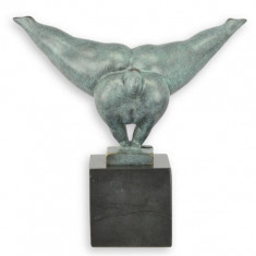 Gimnasta-statueta din bronz pe un soclu din marmura BE-88