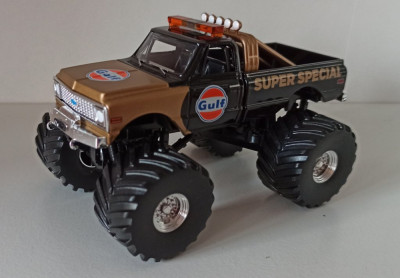 Macheta Chevrolet K10 Monster Truck Kings of Crush Gulf 1971 - Greenlight 1/43 foto