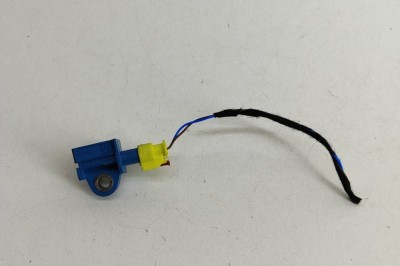 Senzor de impact st&amp;acirc;nga față SKODA YETI 5L 2017 OEM: 5K0959351A | 28228304 foto