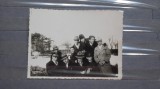 GRUP DE PRIETENI IN PARCUL DE LA GARA VECHE DIN CONSTANTA - 1932- FOTO REGAL, Alb-Negru, Romania 1900 - 1950, Portrete