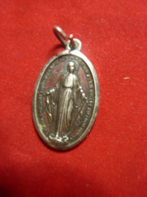 Medalion vechi Sf.Maria - metal alb ,Italia , h=2,5 cm foto