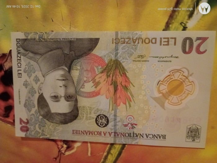 V&acirc;nd Bancnote rom&acirc;nești și una de Italia și una de Iugoslavia.