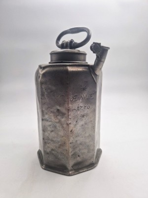 Ulcior pt Vin Antic din Cositor sec. XVIII ( 1770 ) Octogon Baroc autentic foto