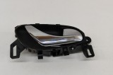 M&acirc;ner de deschidere interior dreapta față NISSAN NP300 NAVARA Pick-up D23 2017 OEM: 80670-4EA0A 23250249