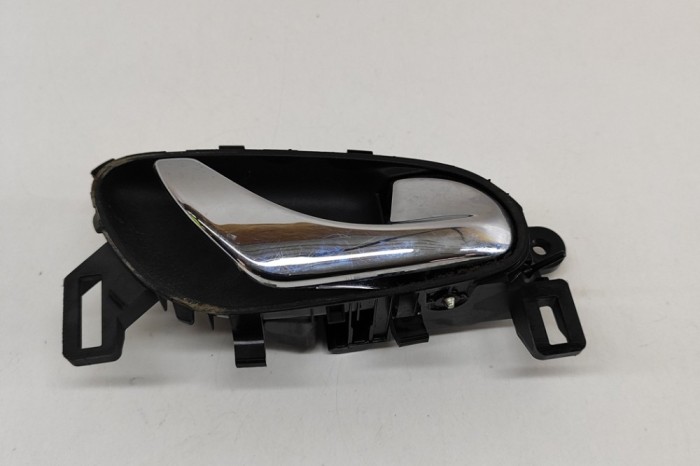 M&acirc;ner de deschidere interior dreapta față NISSAN NP300 NAVARA Pick-up D23 2017 OEM: 80670-4EA0A 23250249