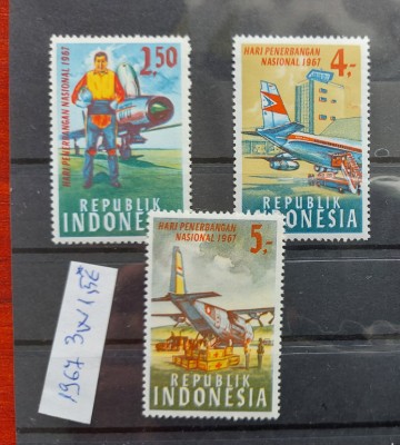 TS21 - Timbre serie - Republik Indonesia - 1967 Aviatie foto