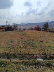 Vand teren intravilan in sat Saucani jud.Bihor