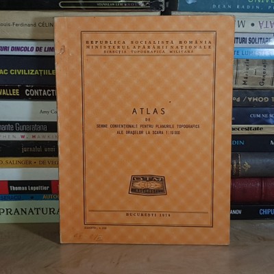 ATLAS DE SEMNE CONVENTIONALE PENTRU PLANURILE TOPOGRAFICE ALE ORASELOR LA SCARA 1 : 10 000 , MINISTERUL APARARII NATIONALE , 1979 * foto