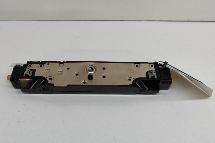 Amplificator de antena TESLA MODEL Y 2023 OEM: 1585601-00-E | 23416691