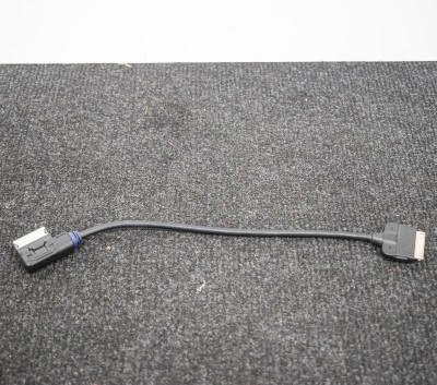 Port USB/AUX-In AUDI A4 8K2, B8 2011 OEM: 4F0051510K 3640518 foto