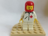 bnk jc LEGO Medic Cruce Rosie (1981 ) - doc011