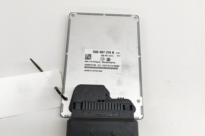 Modul de control suspensie dinamică VW TIGUAN AD1 2021 OEM: 5Q0907376B,5Q0907376A 25695930