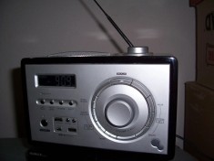 SISTEM AUDIO MP3 , USB/RADIO/CEAS/AUXILIAR . FUNCTIONEAZA SI ESTE CA NOU .