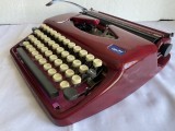 Mașină de scris aero