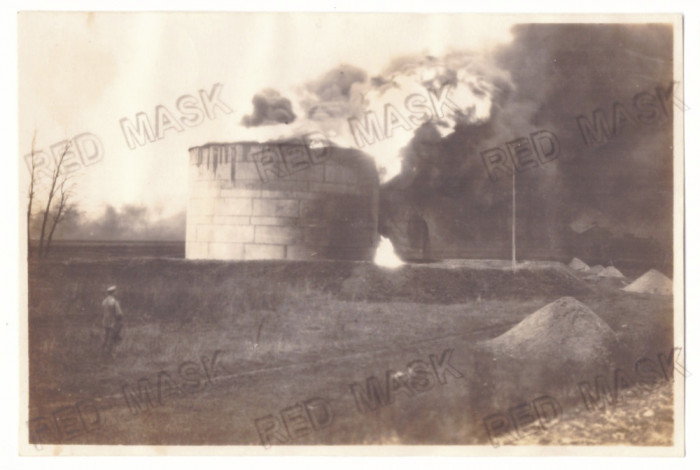483 - PLOIESTI, Fire at the warehouse - old postcard, real Photo 14/9 cm unused