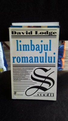 LIMBAJUL ROMANULUI - DAVID LODGE foto