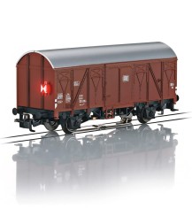 Vagon marfă acoperit M&auml;rklin Start up 4411 cu lanternă de capăt, pentru seturi feroviare model