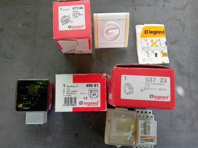 Legrand intrerupator crepuscular , variator, programator digital foto