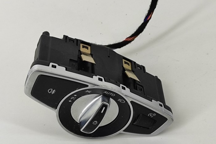 Modul de control comutator faruri MERCEDES-BENZ C Coupe C205 2016 OEM: A2059051810 28252377