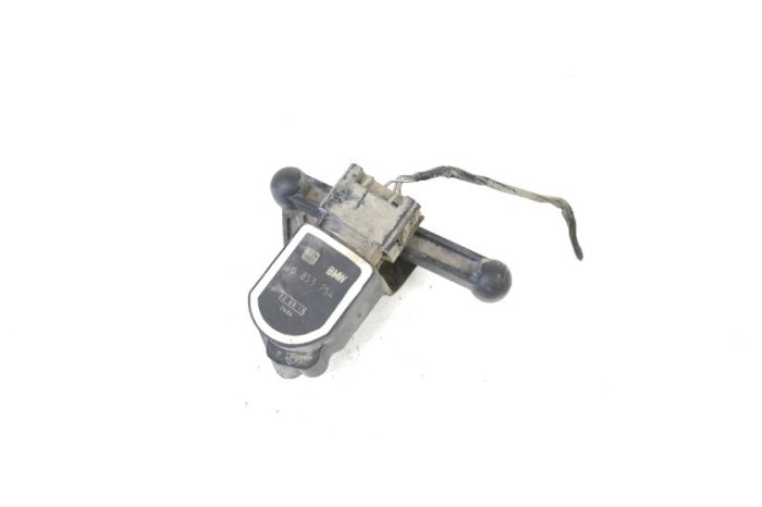 Senzor de nivel &icirc;nălțime dreapta față BMW X6 E71, E72 2013 OEM: 6853754,37146853754 11218462