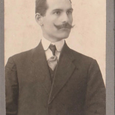 Fotografie carton CDV veche, studio M. K. Dudinsky Craiova portret domn