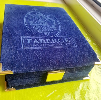D245-I-Cutie FABERGE originala plus albastru stare buna. foto