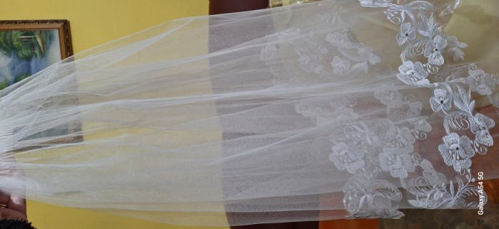 v&acirc;nd rochie de mireasă