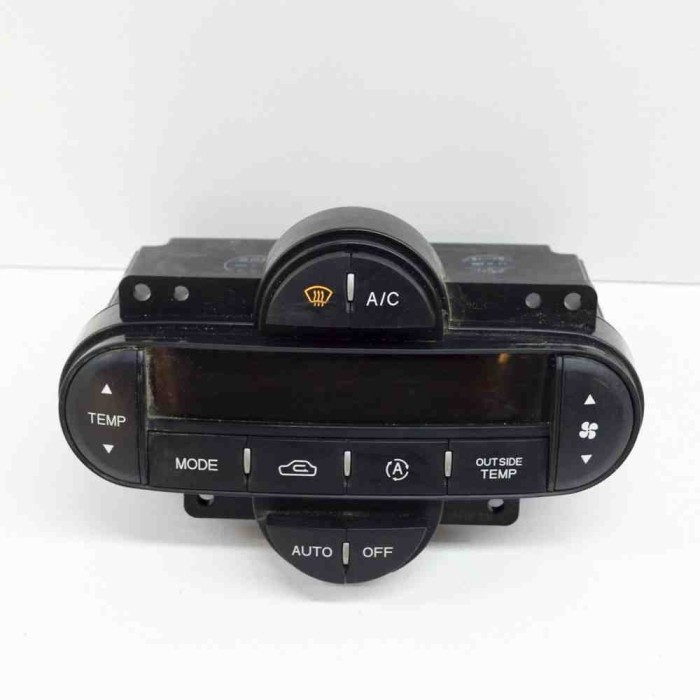 Modul de climatizare KIA CARENS II FJ 2003 OEM: 0K2FB-61190 13745786