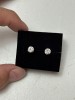 CERCEI AUR alb 18K + 2 Diamante X 0.50CT - De Firma : DAMAS - Model STUD !