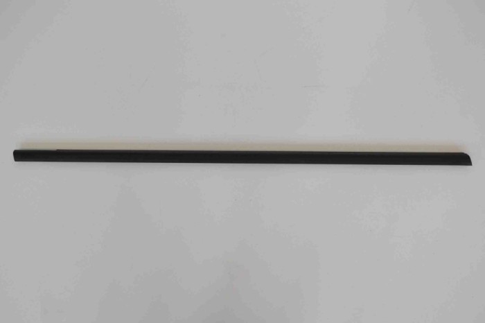 Chedar geam ușă dreapta față VOLVO V70 III BW 2013 OEM: nera