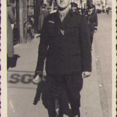 HST M14 Poză ofițer român cu panglică Crucea de Fier germană Al Doilea Război
