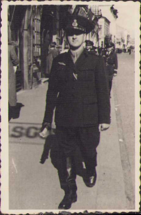 HST M14 Poză ofițer rom&acirc;n cu panglică Crucea de Fier germană Al Doilea Război