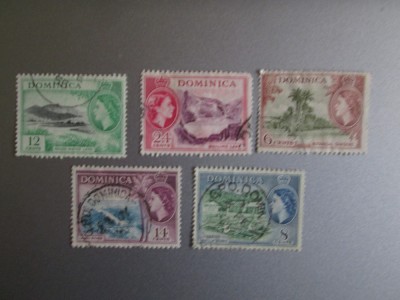 DOMINICA SERIE STAMPILATA=105 foto