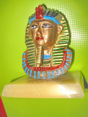 8420-Faraon Egipt alama colorata marmura stare F.B. foto