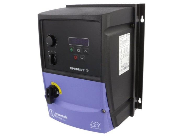 Invertor vectorial 2.2kW 200-240VAC