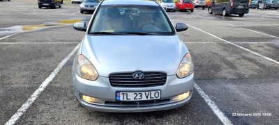Hyundai Accent foto