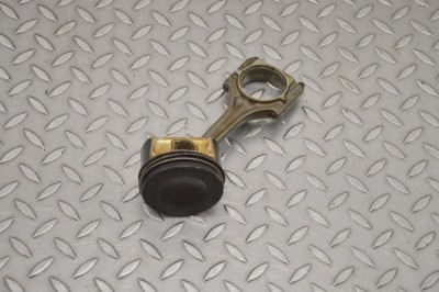 Piston VW GOLF V 1K1 2006 OEM: 110806,205048 20199189 foto
