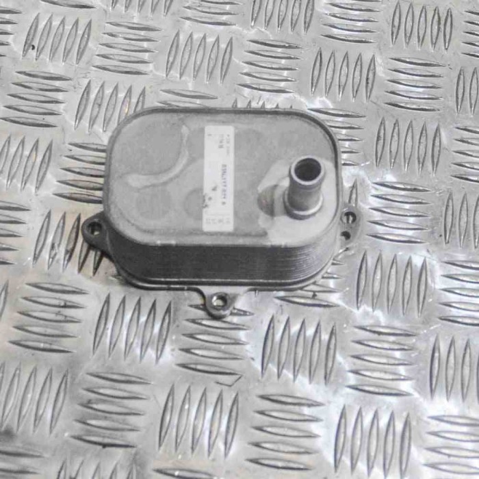 Răcitor de ulei AUDI Q5 8R 2015 OEM: 03N117021A