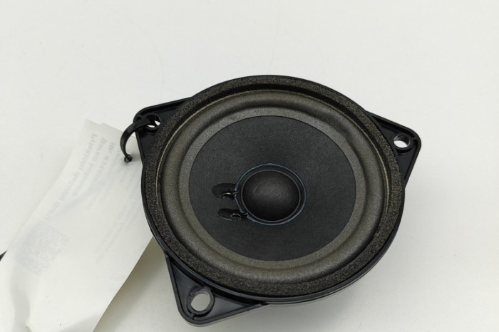 Difuzor ușă dreapta față AUDI E-TRON GT 2023 OEM: 971035415E 31456789