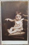 Fetita pe scaun// foto tip CP, Julietta Alexandrescu Braila, Romania 1900 - 1950, Portrete