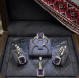 Cumpara ieftin Set din Argint 925 , zRoyal Emerald Cut, , Inel, Cercei E i Pandantiv cu Zirconii Violet E i Halo Stralucitor, 9g