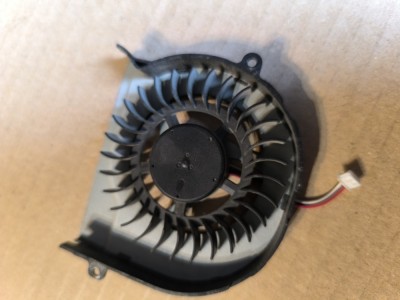 ventilator cooler Samsung NP305V5A 305v 300V5A-A05 -A06 NP300E5C NP300E4C NP300V5A NP305V4A ba31-00108a foto