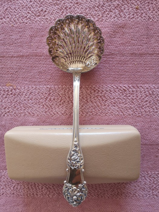 Saupoudreuse argint