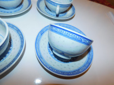 4 cani ceai cu farfurioare portelan bob de orez China foto