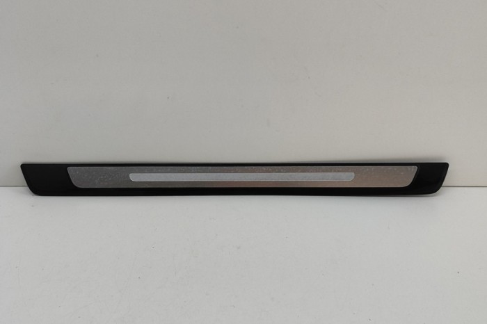 Ornament prag dreapta față AUDI E-TRON GEN 2020 OEM: 8W0853374G 25313467
