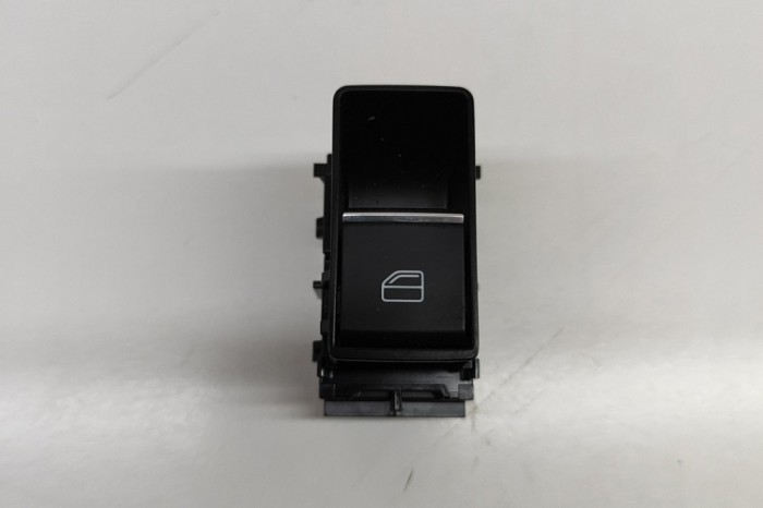 Buton geam ușă dreapta spate MAZDA CX-30 DM 2023 OEM: BDGF-66-370 29509399